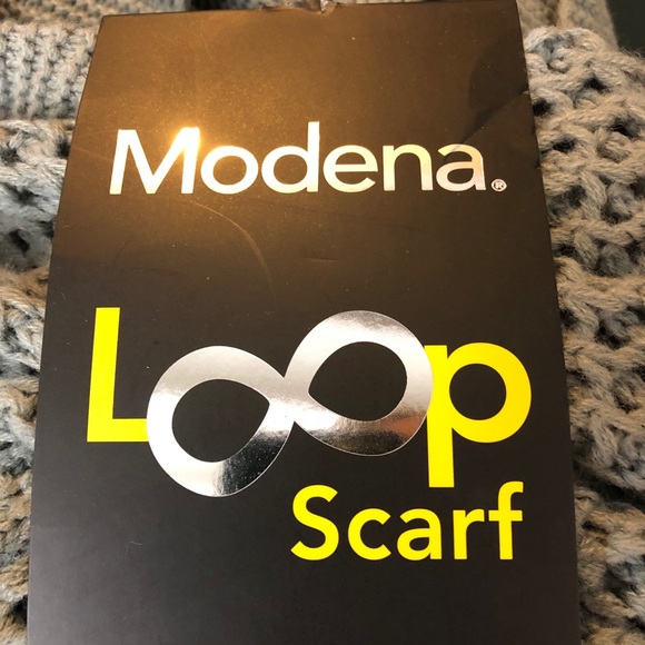 NEW Modena Loop Scarf, Gray - Picture 3 of 4